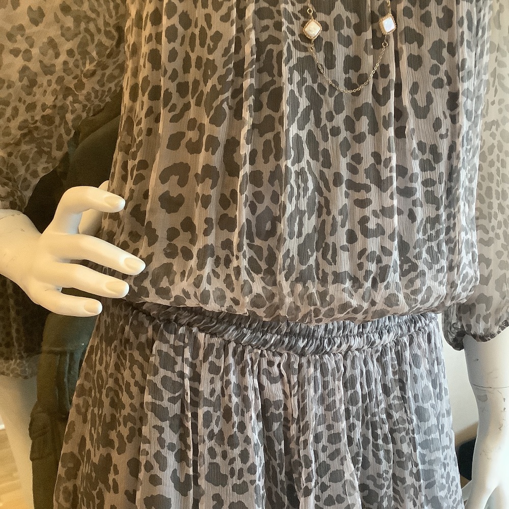 Akiko dress - Picture 2 of 3